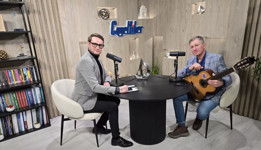Podcast Cuget Liber. Walter Ghicolescu – “Wrăjitorul” din folk - podcast-daniel-1772114124.webp