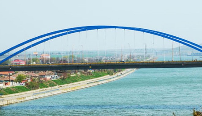 Locuitorii orașului Medgidia, invitați să discute despre actualizarea Planului Urbanistic General - podmedgidiacarousel-1348519399.jpg