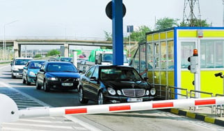 Taxa de trecere  pe podul Fetești - Cernavodă crește de 1,7 ori - podtaxa-1352827406.jpg