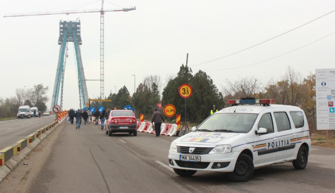 Podul Agigea este închis, astăzi, traficului rutier - podulagigeaesteinchis-1386012842.jpg