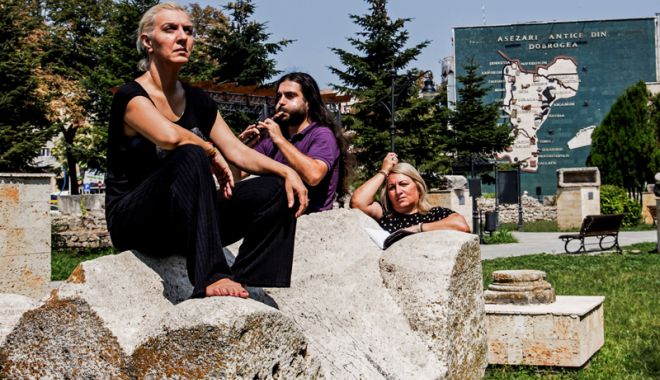 Poezie și muzică,  de Ziua Dobrogei.  Intrarea este liberă - poeziesimuzica-1542125402.jpg