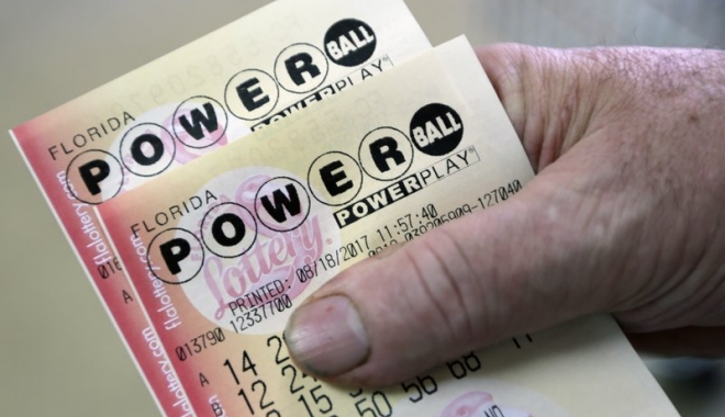 Doi americani au câștigat peste un miliard de dolari la loteria Powerball - poker-1515398972.jpg
