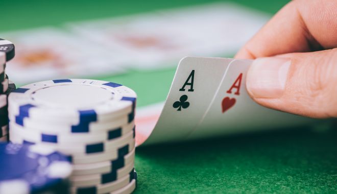 Poker online sau offline? - pokeronlinesauoffline-1538758117.jpg