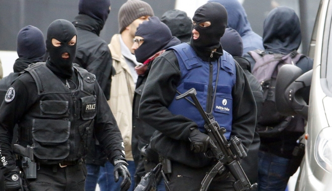 Dispozitiv exploziv, descoperit în fața clădirii Federației turce din Belgia - police-1482523418.jpg