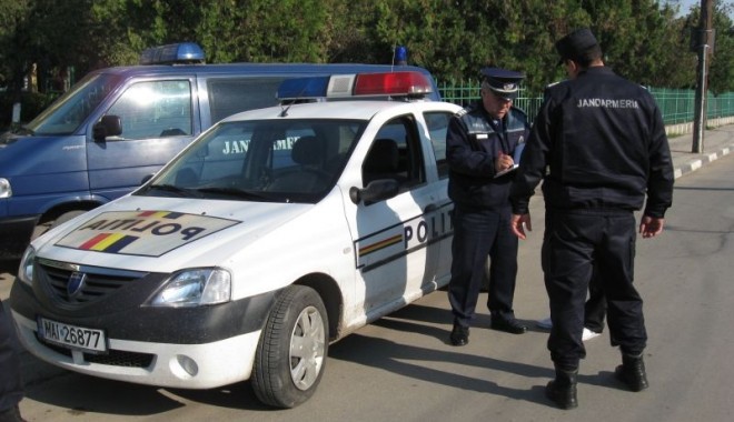 Doi șoferi s-au ales cu dosare penale din cauza polițiștilor de frontieră - politia-1338500140.jpg