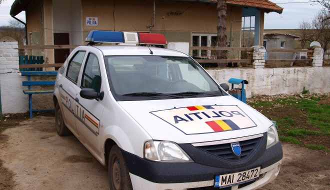 Hoți de fier vechi în situl arheologic din Ștefan cel Mare - politia-1349351026.jpg