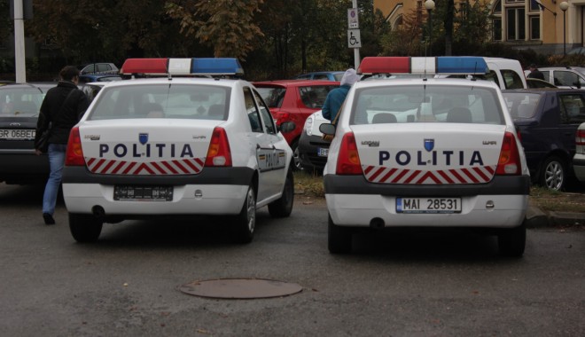 Activitățile polițiștilor constănțeni continuă - politia-1362644424.jpg