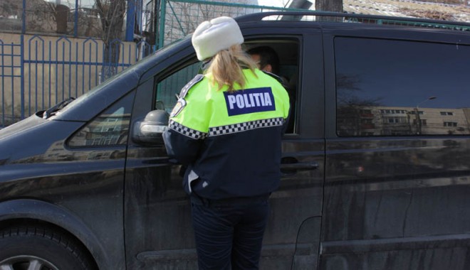 Tânără de 16 ani, răpită de pe o stradă din Palazu Mare - politia-1365547136.jpg
