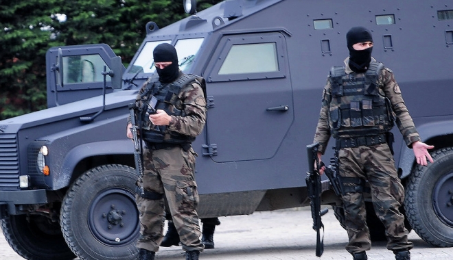 Atentat la Istanbul: Poliția turcă a arestat încă 11 suspecți - politia-1467363007.jpg