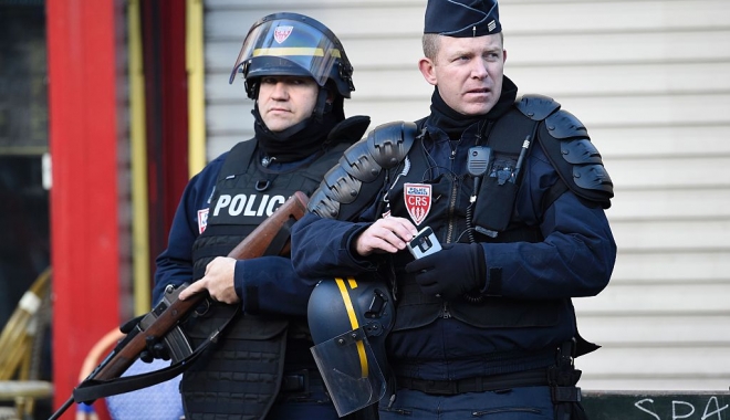 Operațiune anti jihadistă în Austria: mai multe persoane arestate - politia-1485440769.jpg
