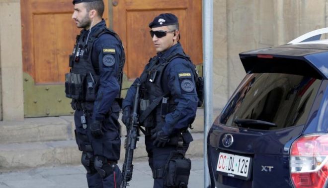 Român din Italia, cercetat pentru legături cu organizații teroriste - politia-1534859236.jpg