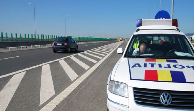 VITEZOMANI PE AUTOSTRADA SOARELUI. Poliția i-a lăsat fără permise! - politia-1589445470.jpg
