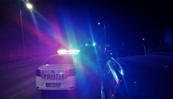 Adolescent, urmărit cu focuri de armă de poliţişti, după ce a reuşit să fugă de sub nasul lor - politia-1631340462.jpg