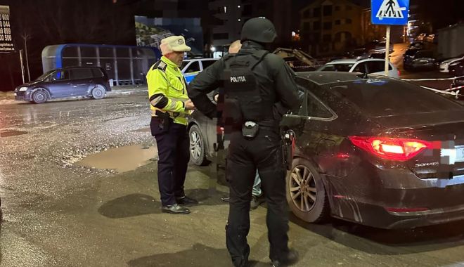 Razie a polițiștilor constănțeni! Peste 100 de persoane au fost legitimate - politia-1679221078.jpg