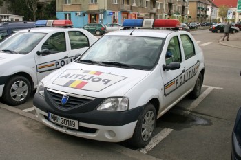 159 de urmăriți, depistați de polițiști - politia1350x233-1350200914.jpg