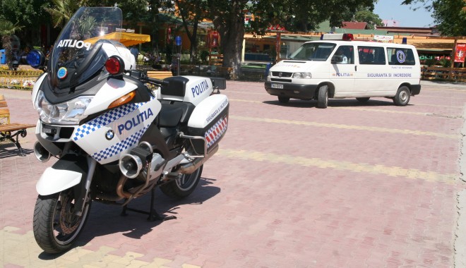 Polițiștii constănțeni au dat amenzi de zeci de mii de lei - politia2-1346145877.jpg