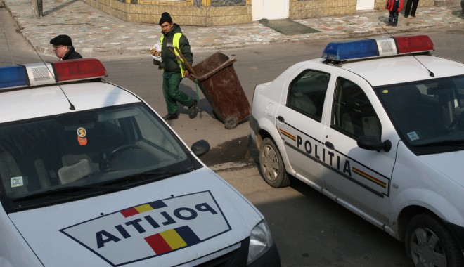 O șoferiță a provocat un accident de toată frumusețea - politia2-1361962043.jpg