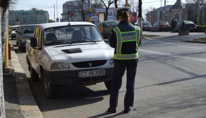 Polițiștii din Constanța au descins, și în acest week-end, în piețe! - politia2-1365331346.jpg