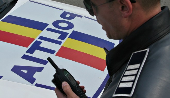 Rutieriștii continuă să dea sute de amenzi pe zi - politia2-1374399713.jpg