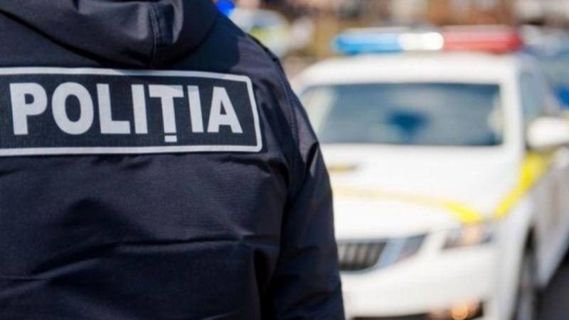 Atac sângeros în noaptea de Revelion. Bătrân înjunghiat de mai multe ori în casă - politia2-1767362518.webp