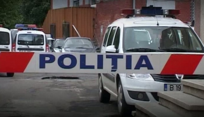 Accident rutier la ieșirea din Lumina - politia211142100-1359535046.jpg