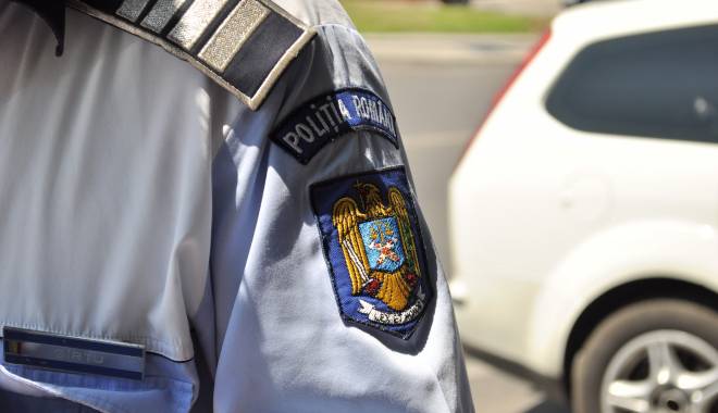 Polițiști constănțeni, reținuți pentru că au favorizat infractori - politiaaccidentsoseauamangalieis-1416406799.jpg