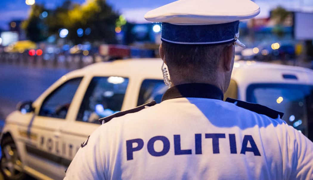 Tentativă de omor la Valu. Un bărbat și-a atacat nepotul cu un cuțit - politiacapitaleipolitistimasinap-1723451214.jpg