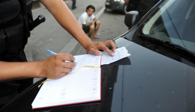 Constănțenii necivilizați, amendați de polițiștii locali - politialocala-1508158542.jpg