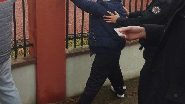 Tineri din județul Constanța, prinși cu droguri asupra lor! - politialocaladroguri-1553500858.jpg