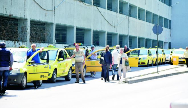 Poliția Locală, pe urmele taximetriștilor pirat - politialocalataximetristi-1535128331.jpg