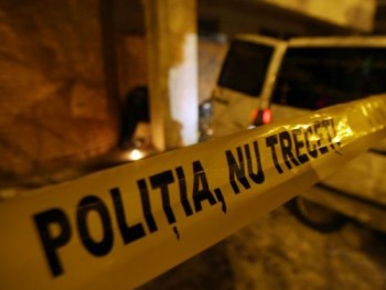 Criminal la 21 de ani: A omorât o fetiță de nouă ani după ce a ținut-o legată într-o magazie - politianutreceti-1317460862.jpg