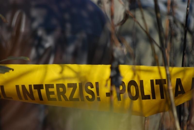 Crimă șocantă în familie. Un polițist a fost ucis de propriul fiu, în plină stradă