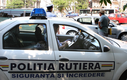 Șoferi prinși pe picior greșit - politiarutiera-1338931440.jpg