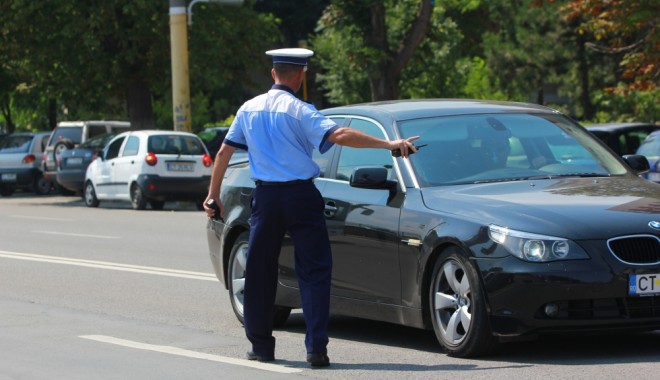 Atenție, șoferi! Unde acționează, astăzi, polițiștii rutieri - politiarutiera151373288760-1403770559.jpg