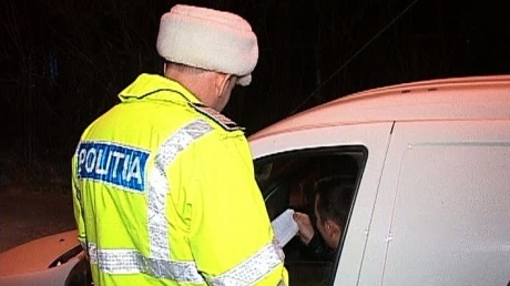 Acțiune de amploare, azi-noapte, a polițiștilor de la Rutieră. Vezi aici rezultatele! - politiarutiera37871600-1322297857.jpg