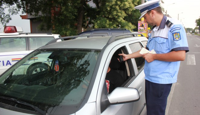 Atenție, șoferi! Unde acționează, astăzi, polițiștii rutieri - politiarutieraactiunebulevardulm-1409900036.jpg