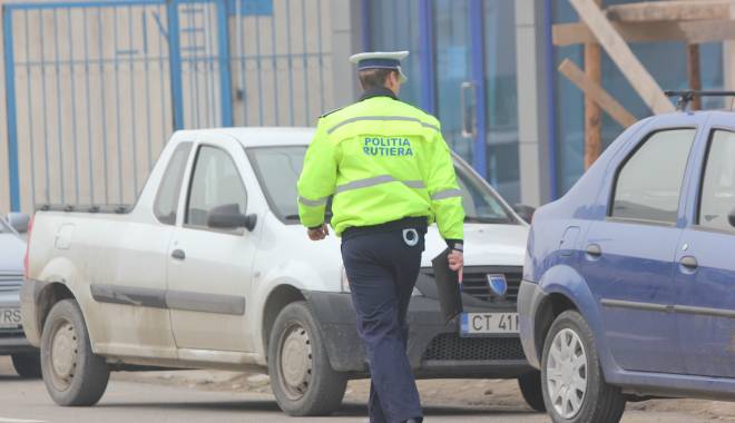Accident rutier pe Șoseaua Mangaliei. O victimă - politiarutieraamendatraversarene-1420974369.jpg