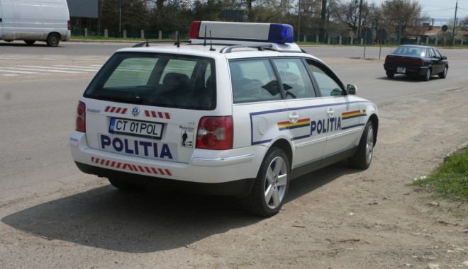 Peste 400 de polițiști constănțeni vor fi pe străzi, în minivacanța de 1 Mai - politiarutieraamenzicontraventii-1398781747.jpg