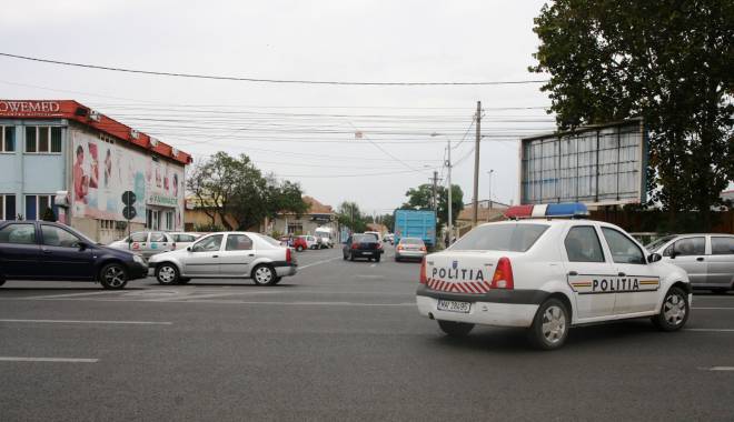 Atenție! Unde acționează, astăzi, polițiștii rutieri - politiarutieraliniacontinua-1429598986.jpg