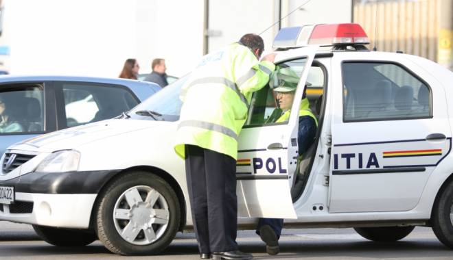 Ce au descoperit polițiștii pe străzile din Constanța - politiarutieraticoaccidenttrecer-1442134832.jpg