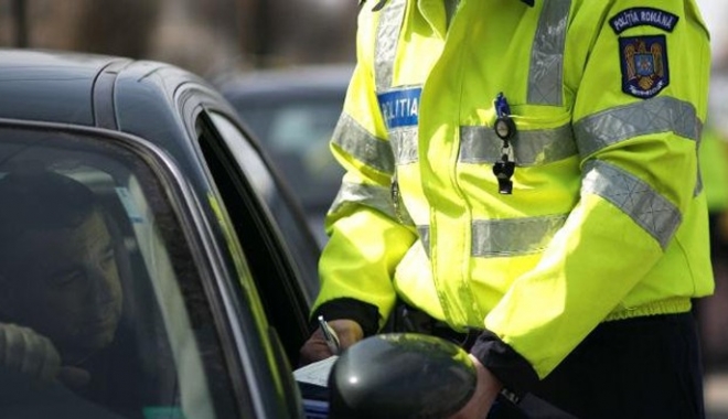 Circa 450 de șoferi au rămas sâmbătă fără permise de conducere - politiaw-1493554748.jpg
