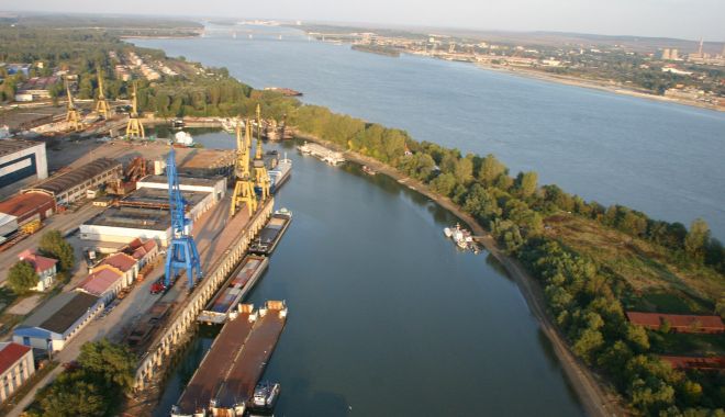 Politicienii și administrațiile locale luptă de trei decenii să pună mâna pe porturile maritime și fluviale - politicieniisiadministratiileloc-1569009415.jpg