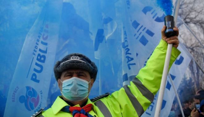 Poliţiştii anunţă proteste la uşa ministrului de Interne. 