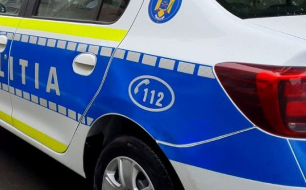 Tânără suspectată că intra în case și fura bani și bijuterii, ridicată de polițiști după mai multe percheziții - politie-1780736051.webp