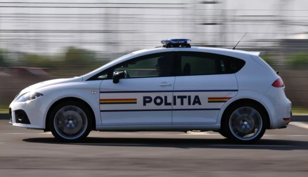 În timpul liber, un jandarm salvează ziua. Borsetă pierdută înapoi la proprietar - politie-borseta-1774253007.webp