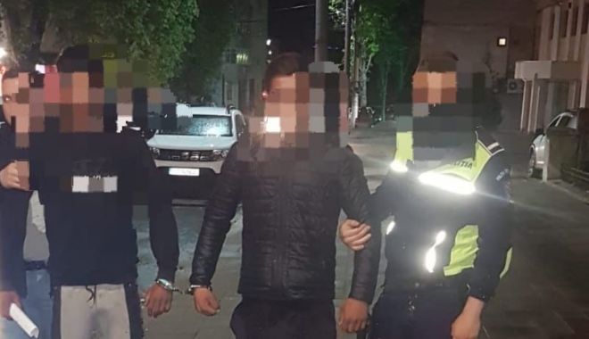 Un bărbat de 18 ani și 3 minori, cu vârste cuprinse între 15 și 17 ani, reținuți pentru furt calificat