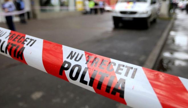 JAF la o casă de schimb valutar! Hoții au fugit cu seiful cu bani - politiejafbanca-1521814307.jpg