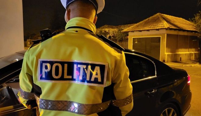 Infracțiuni rutiere la Constanța. Vehicul răsturnat, șoferul băuse - politierazie1698577545-1703421971.jpg
