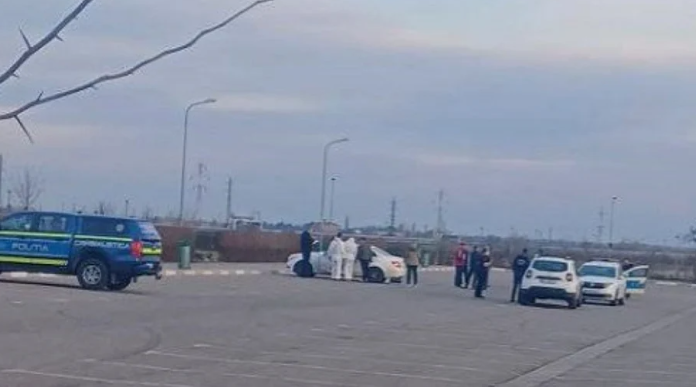 Un poliţist a fost găsit mort în propria maşină aflată într-o parcare. Anchetatorii au primele concluzii