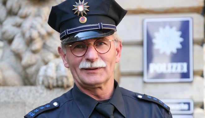 Poliţistu-i şmecher - politist2-1607519753.jpg
